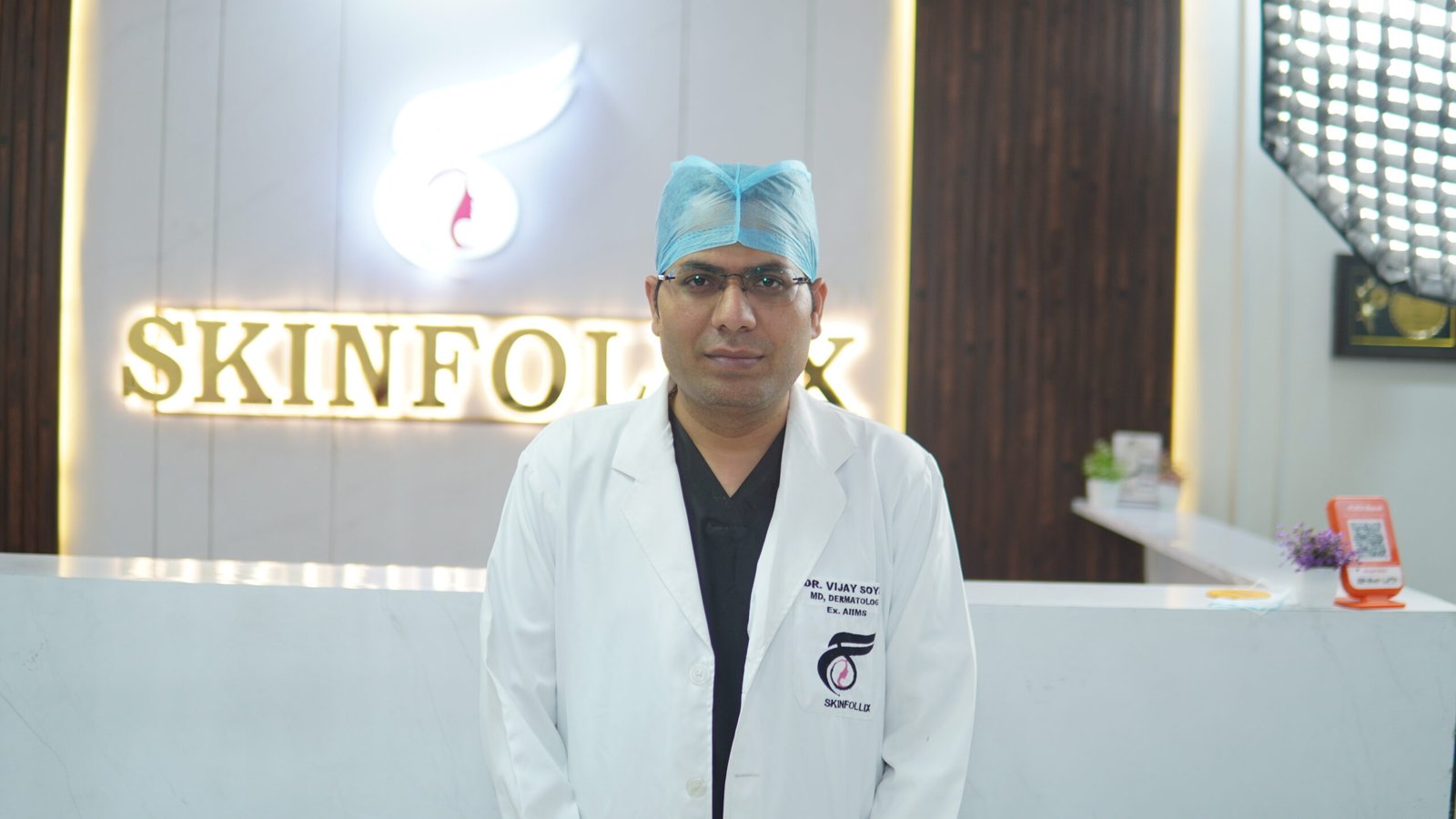 Dr. Vijay Soyal, AIIMS-trained hair fall doctor in Delhi at Skinfollix