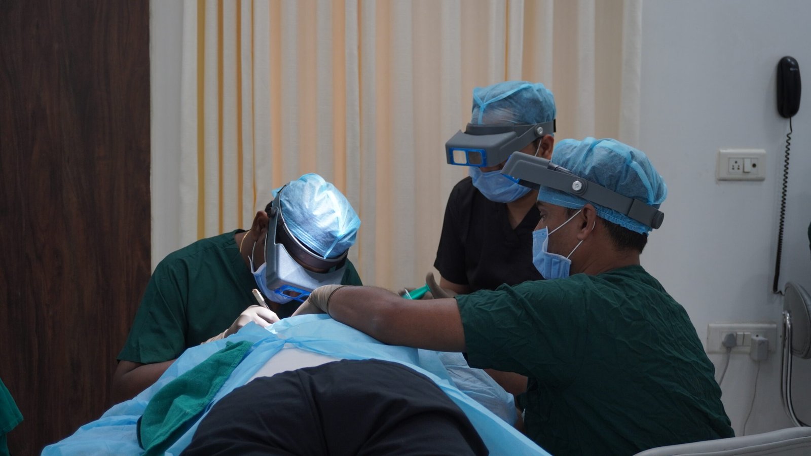 Patient consulting a hair fall dermatologist in Delhi about early signs of hair loss at Skinfollix