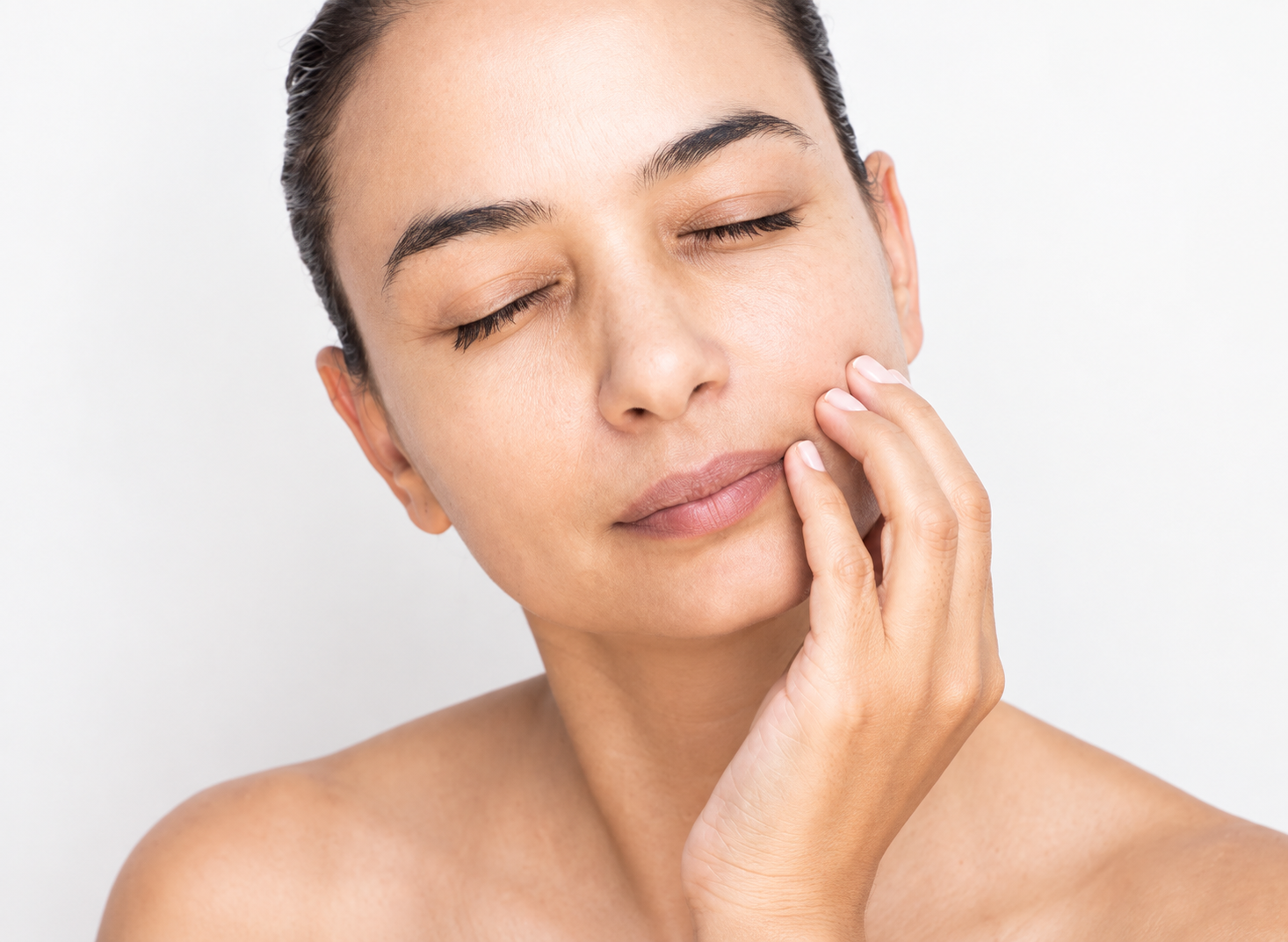 Laser skin pigmentation treatment for dull skin in Delhi at Skinfollix