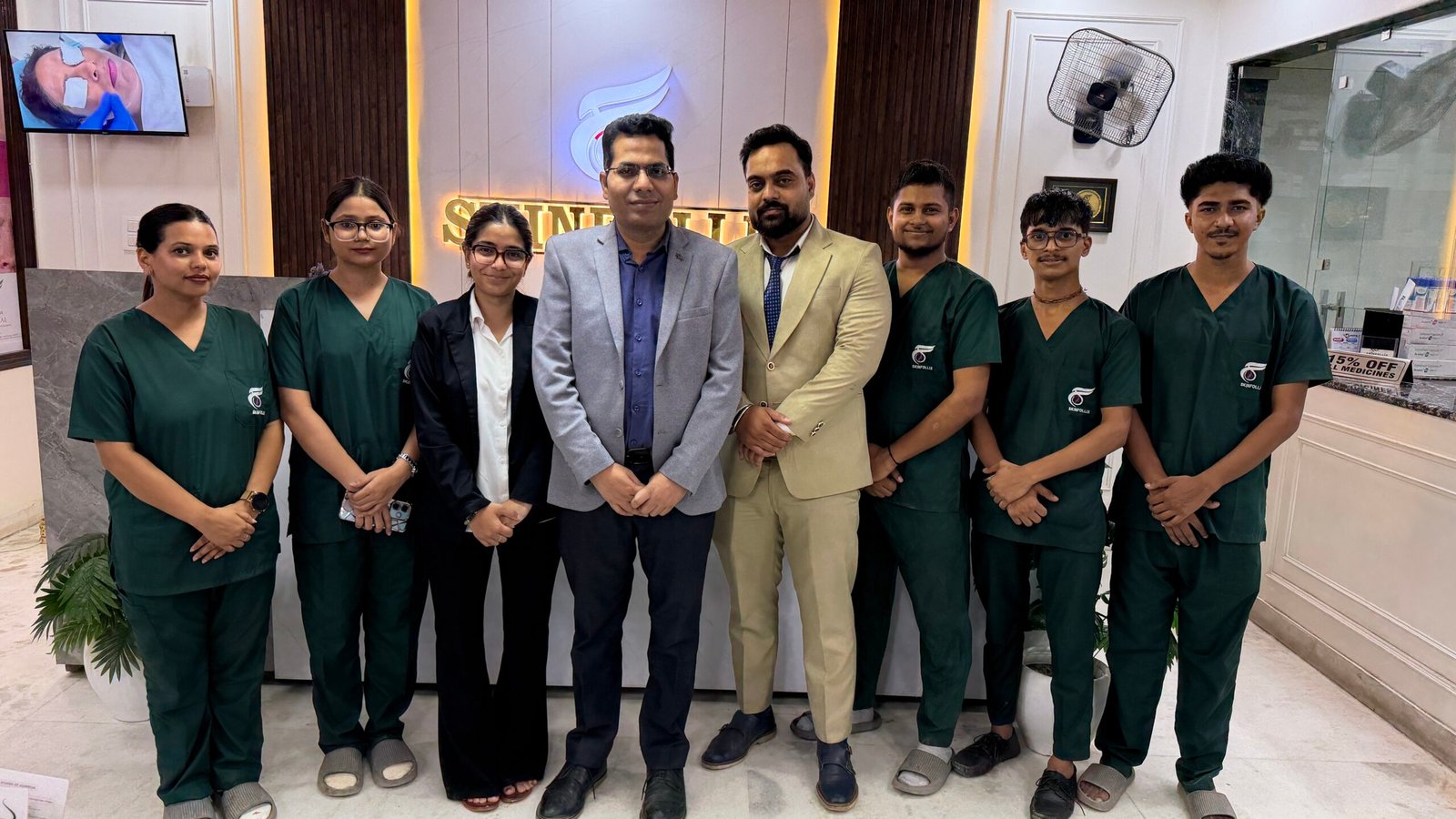 Patient consultation lounge at Skinfollix hair transplant clinic, Delhi