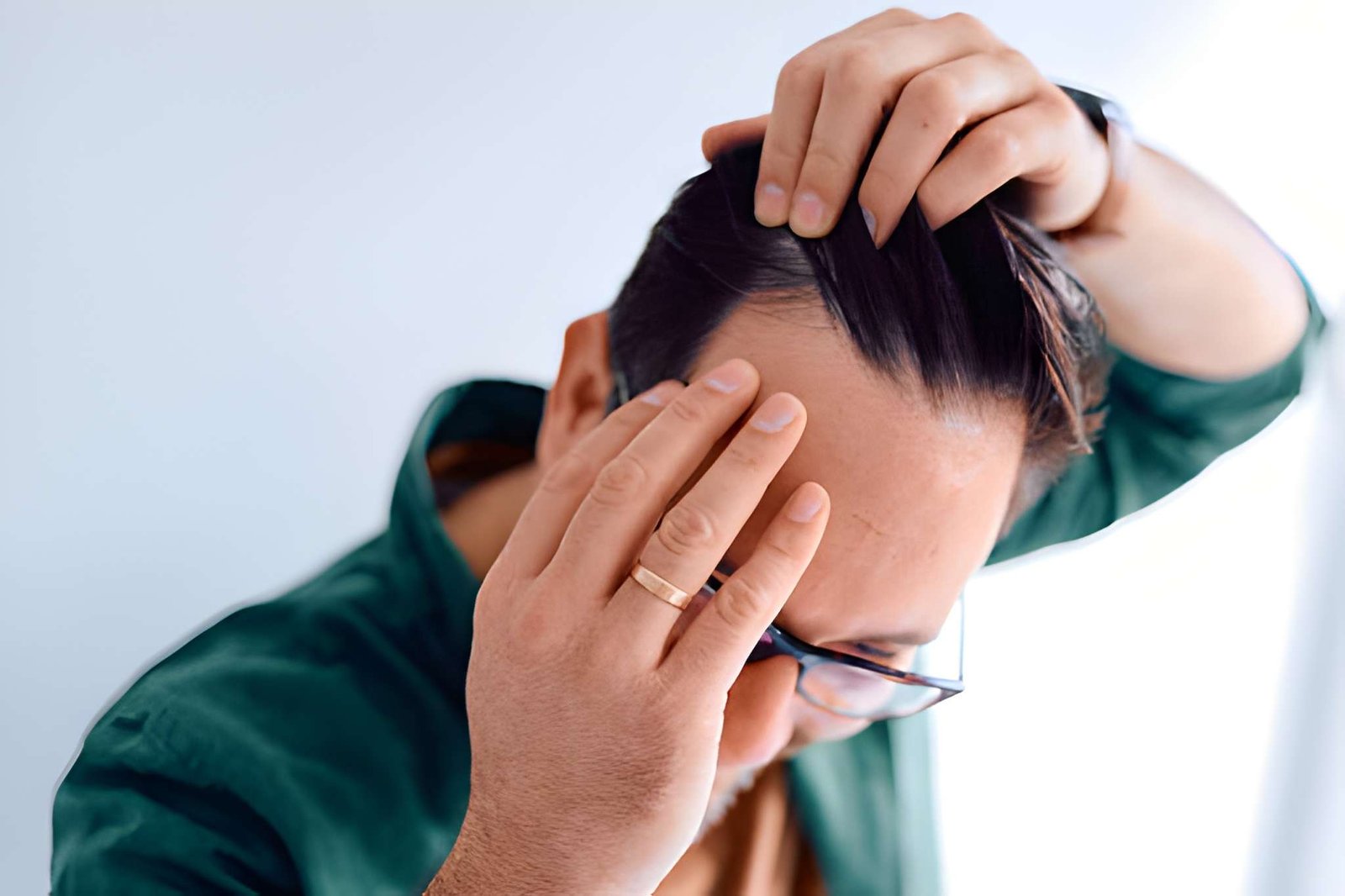 Hairline reconstruction in Delhi at Skinfollix