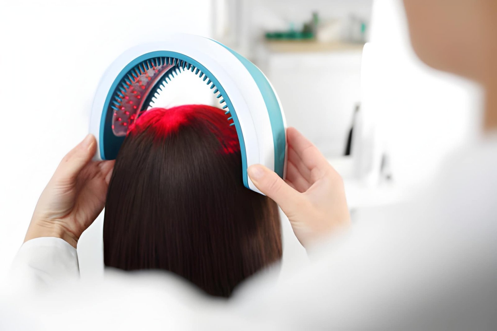 Low-level laser therapy for female hair loss in Delhi
