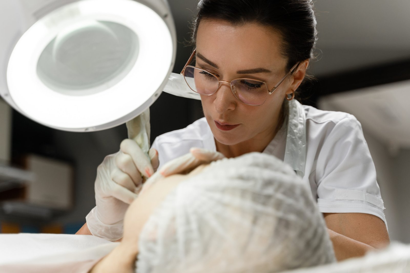 Dermatologist in Paschim Vihar